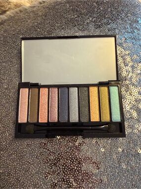 Eyeshadow Compact, New, Never Used